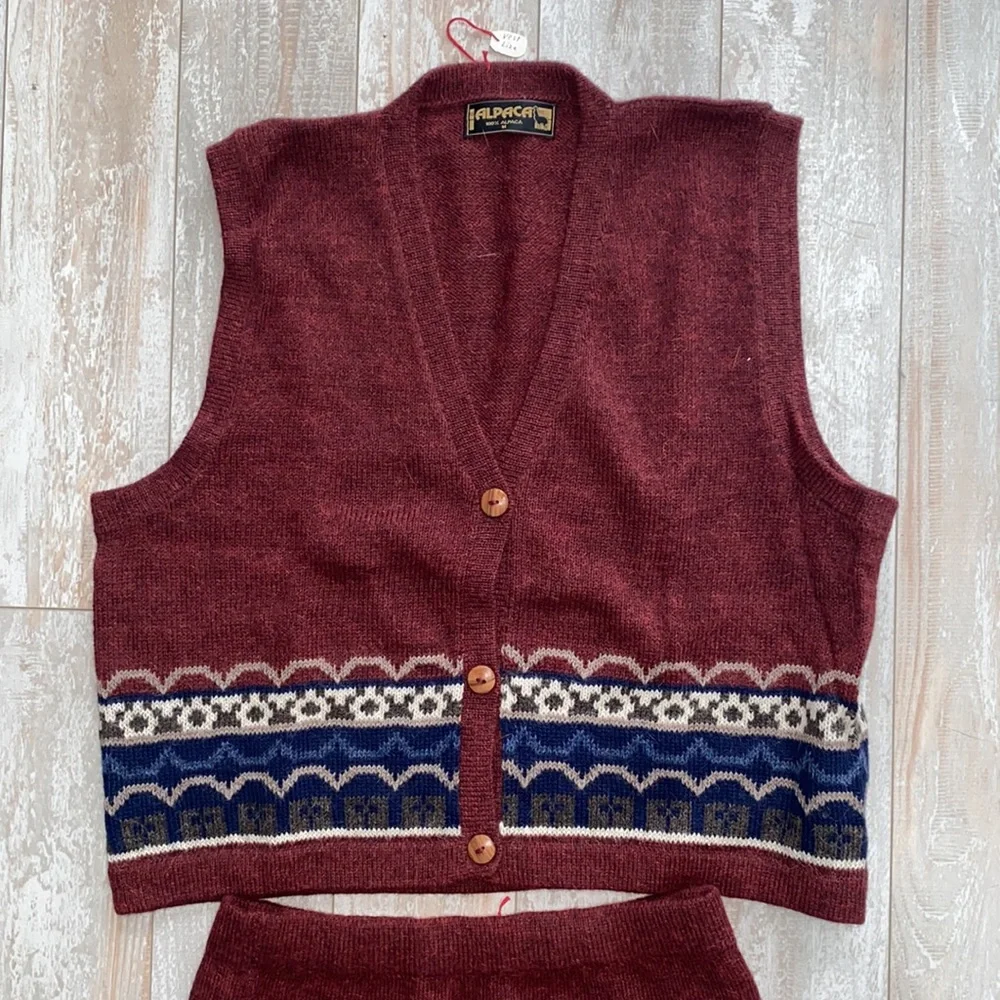 Alpaca wool sweater vest cardigan and‎ skirt set